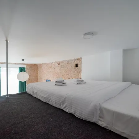 Wola Chic With Mezzanine By Bookinghost Lejlighed *